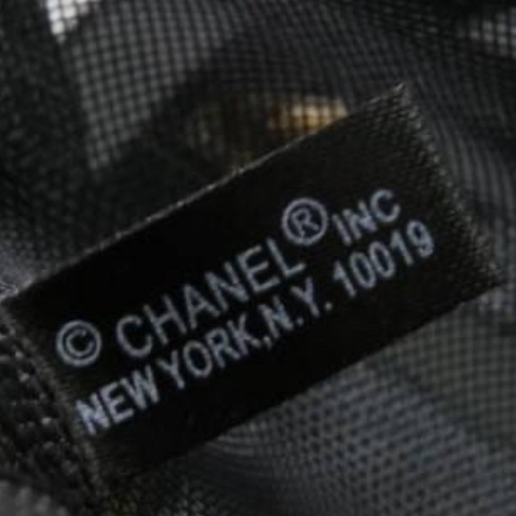 Brand New GWP CHANEL mesh tote and baby pouch - Picture 12 of 17